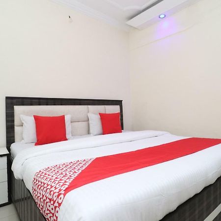 Oyo 37721 Hotel Kings Pathānkot Εξωτερικό φωτογραφία