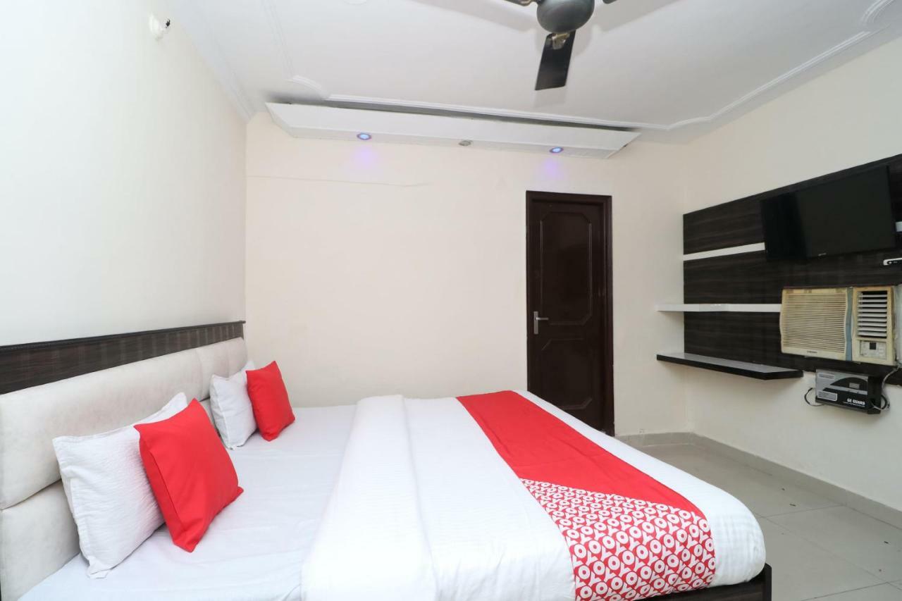 Oyo 37721 Hotel Kings Pathānkot Εξωτερικό φωτογραφία