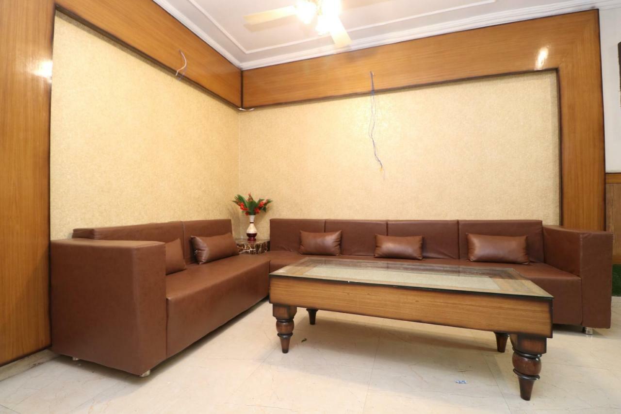 Oyo 37721 Hotel Kings Pathānkot Εξωτερικό φωτογραφία