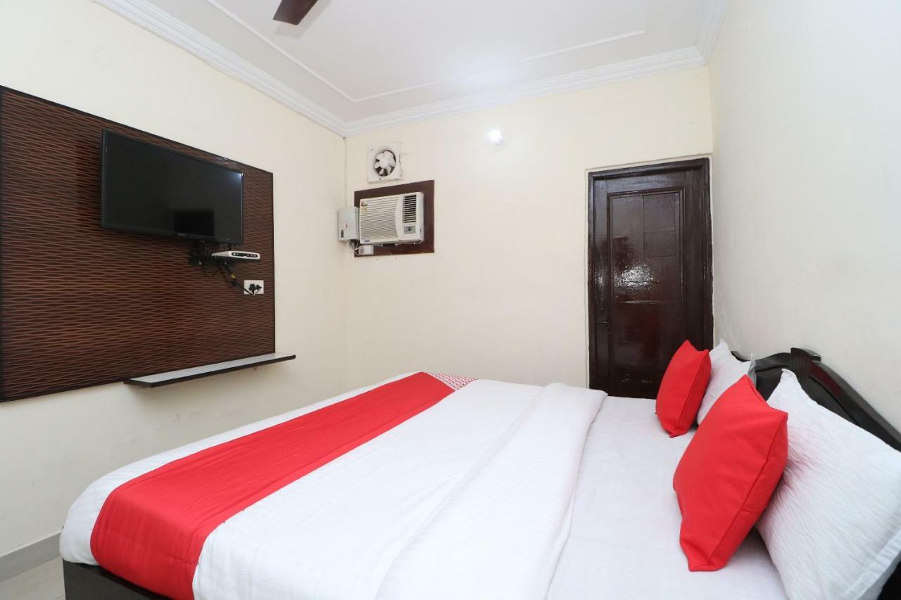 Oyo 37721 Hotel Kings Pathānkot Εξωτερικό φωτογραφία